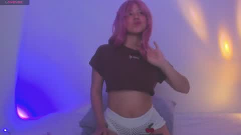 _sofiglow online show from July 2026 10:04:01 PM