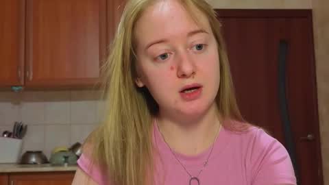 Sofiy online show from December 2025 06:51:01 AM