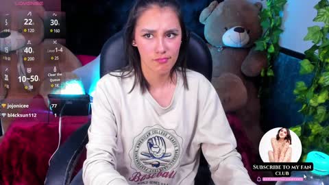 Sophie  online show from February 2025 11:27:01 PM