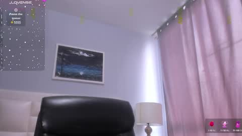 Snapshot of _sophiewilson chatting on January 2025 06:15:01 PM sophie online show from January 2025 06:15:01 PM