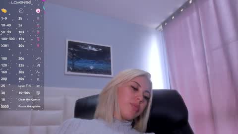 Snapshot of _sophiewilson chatting on March 2025 06:54:01 PM sophie online show from March 2025 06:54:01 PM