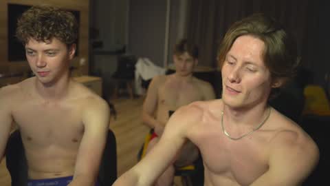 Snapshot of _sopranos_ chatting on January 2025 03:46:02 PM OLIVERpvt is open online show from January 2025 03:46:02 PM