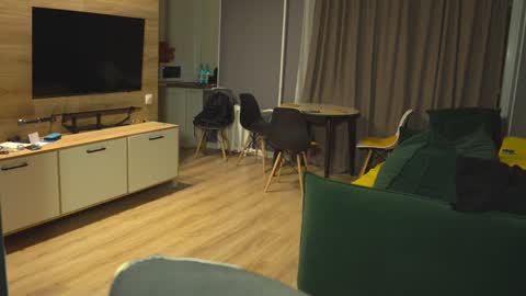 Snapshot of _sopranos_ chatting on January 2025 01:06:02 PM OLIVERpvt is open online show from January 2025 01:06:02 PM