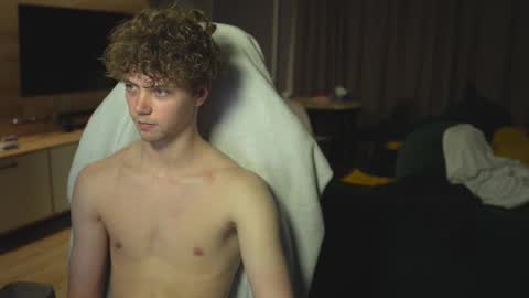 Snapshot of _sopranos_ chatting on March 2025 04:11:01 PM OLIVERpvt is open online show from March 2025 04:11:01 PM