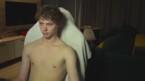 Snapshot of _sopranos_ chatting on March 2025 04:13:02 PM OLIVERpvt is open online show from March 2025 04:13:02 PM