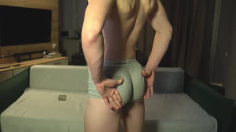 Snapshot of _sopranos_ chatting on October 2025 02:21:02 AM OLIVERpvt is open online show from October 2025 02:21:02 AM