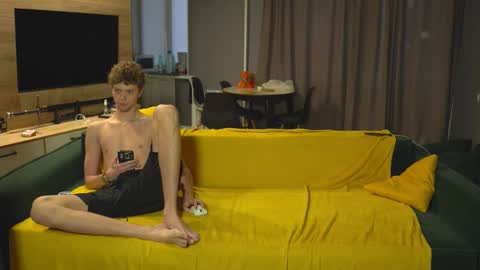 Snapshot of _sopranos_ chatting on October 2025 03:25:01 AM OLIVERpvt is open online show from October 2025 03:25:01 AM