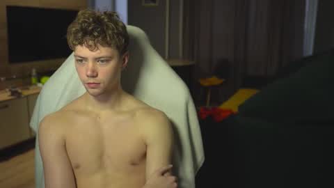 Snapshot of _sopranos_ chatting on November 2025 04:11:01 AM OLIVERpvt is open online show from November 2025 04:11:01 AM