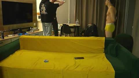 Snapshot of _sopranos_ chatting on November 2025 12:07:01 PM OLIVERpvt is open online show from November 2025 12:07:01 PM