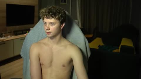 OLIVERpvt is open online show from February 2026 04:51:01 PM