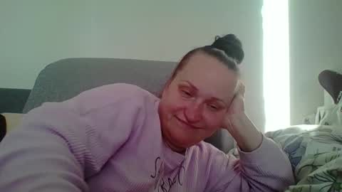 Melisa online show from October 2025 01:53:02 PM