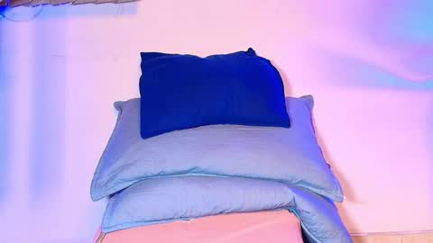 Snapshot of _ssusy_ chatting on September 2025 12:05:01 PM susy online show from September 2025 12:05:01 PM