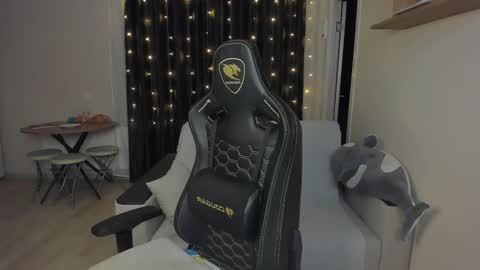 Snapshot of _stager_ chatting on December 2025 04:29:01 AM MARKPVT IS OPEN online show from December 2025 04:29:01 AM