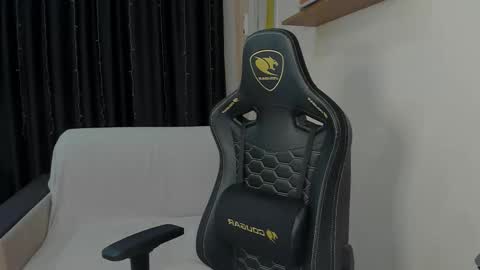 Snapshot of _stager_ chatting on December 2025 03:35:02 AM MARKPVT IS OPEN online show from December 2025 03:35:02 AM