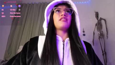 Snapshot of _strawberrycream chatting on October 2025 02:47:02 AM Angela online show from October 2025 02:47:02 AM