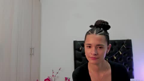 Sussi online show from March 2025 07:11:02 PM