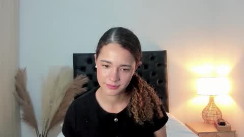 Sussi online show from September 2025 01:23:02 PM