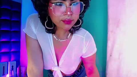 Kuromi online show from December 2024 05:04:01 AM