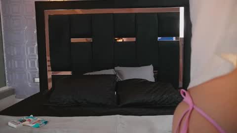 Angel online show from November 2025 11:57:02 AM