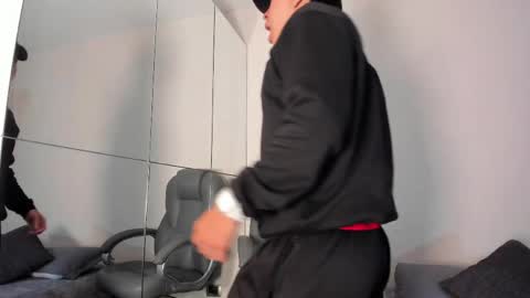 _taylorblack online show from April 2026 11:37:01 AM