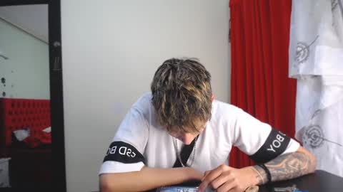 Thomas online show from January 2025 08:21:01 PM