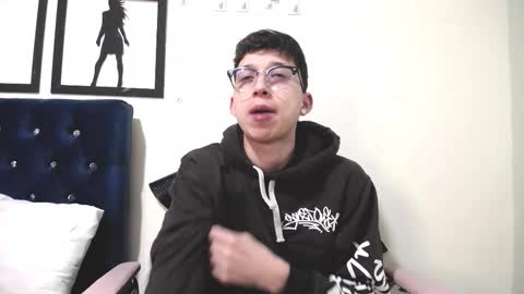 Thomas online show from September 2025 03:50:02 AM