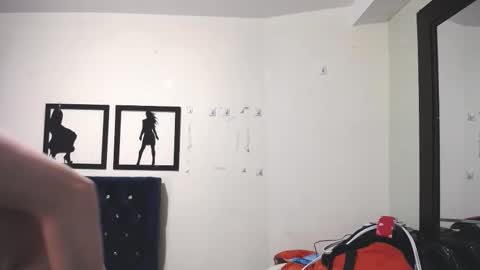 Thomas online show from November 2025 04:45:02 AM