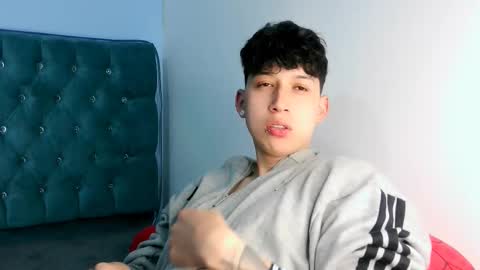 Snapshot of _thomas_hot_ chatting on February 2026 06:48:01 PM Thomas online show from February 2026 06:48:01 PM