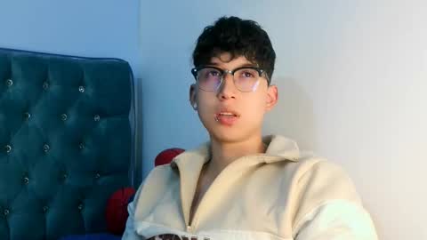 Snapshot of _thomas_hot_ chatting on February 2026 02:21:01 AM Thomas online show from February 2026 02:21:01 AM