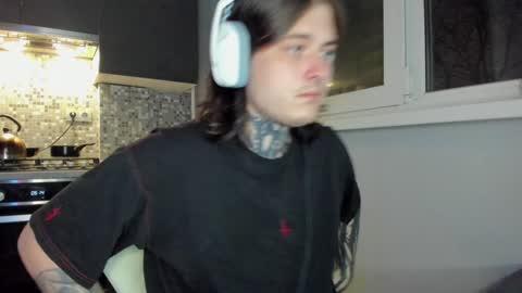 _torfin_ online show from December 2024 11:36:01 PM