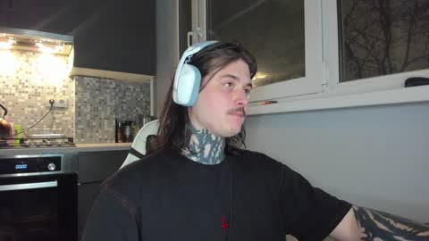 _torfin_ online show from January 2025 08:35:01 PM