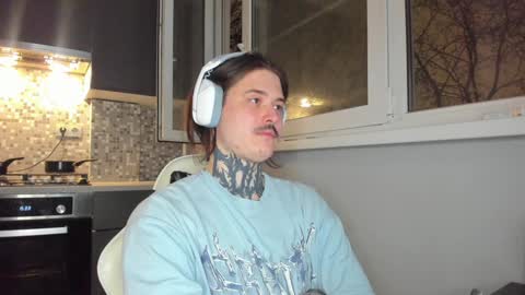 _torfin_ online show from January 2025 08:55:01 PM