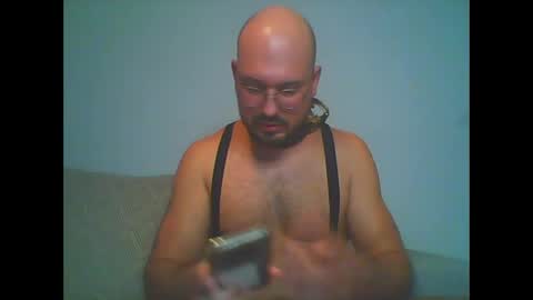 _trolo online show from November 2025 06:19:01 PM