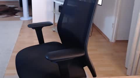 _trythis_ online show from November 2025 09:25:02 PM