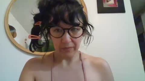 Snapshot of _tutti_frutti_ chatting on February 2026 02:52:01 AM _tutti_frutti_ online show from February 2026 02:52:01 AM