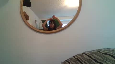 Snapshot of _tutti_frutti_ chatting on February 2026 08:18:01 PM _tutti_frutti_ online show from February 2026 08:18:01 PM