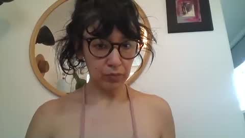 Snapshot of _tutti_frutti_ chatting on March 2026 10:49:02 PM _tutti_frutti_ online show from March 2026 10:49:02 PM