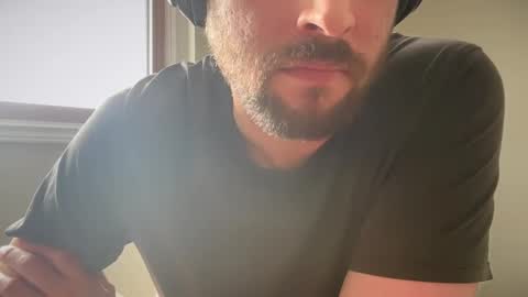 Snapshot of _ur_happy_meal chatting on February 2025 05:36:01 PM DJ online show from February 2025 05:36:01 PM