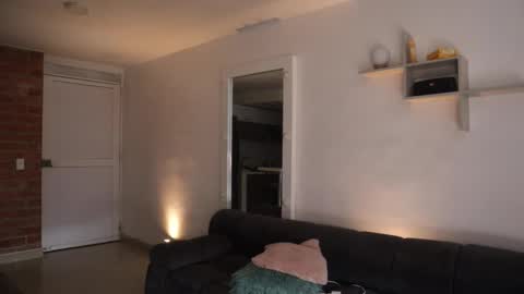 Anastasia Vahos online show from September 2025 05:40:02 PM