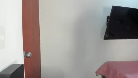 _valentina_69 online show from February 2026 11:33:01 PM