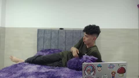 _vanie online show from November 2025 09:47:01 PM