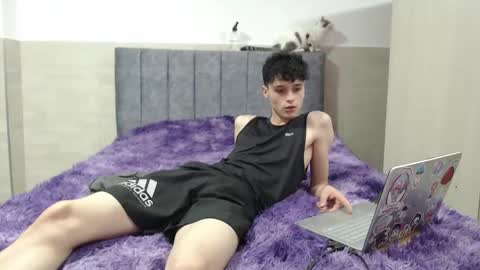 _vanie online show from November 2025 08:02:01 PM