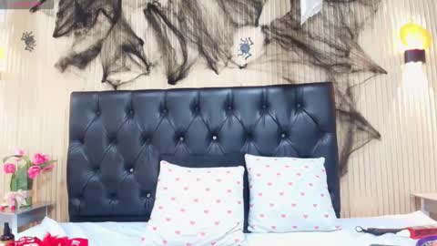 Veronica  online show from October 2025 04:09:02 AM