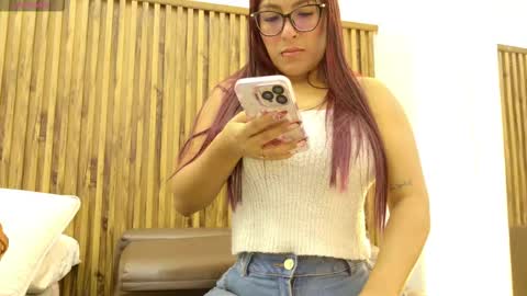 Veronica online show from October 2025 11:55:02 AM