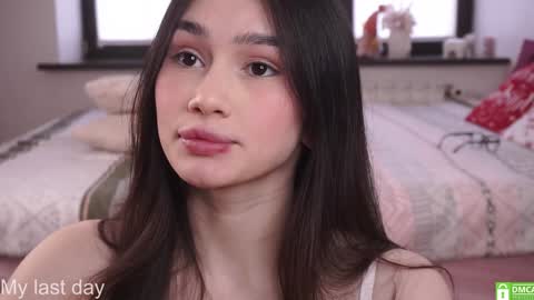 Snapshot of _vi_vi_ chatting on January 2025 07:30:01 AM Viola online show from January 2025 07:30:01 AM