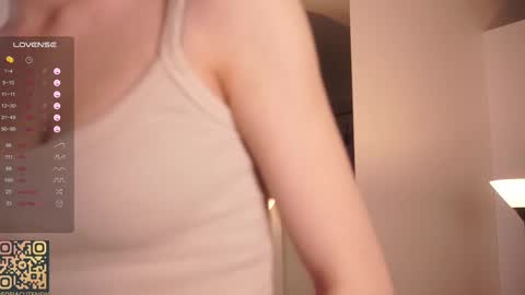 Snapshot of _vi_vi_ chatting on February 2025 06:40:01 PM Viola online show from February 2025 06:40:01 PM