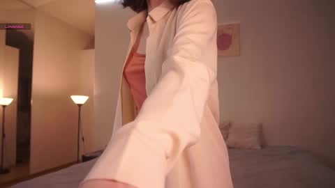 Snapshot of _vi_vi_ chatting on February 2025 08:00:01 PM Viola online show from February 2025 08:00:01 PM