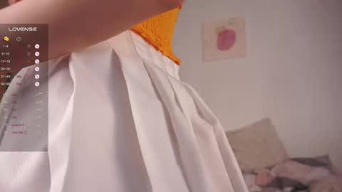 Snapshot of _vi_vi_ chatting on February 2025 11:25:01 AM Viola online show from February 2025 11:25:01 AM