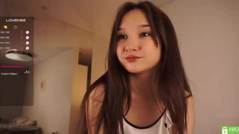 Snapshot of _vi_vi_ chatting on February 2025 03:48:02 PM Viola online show from February 2025 03:48:02 PM