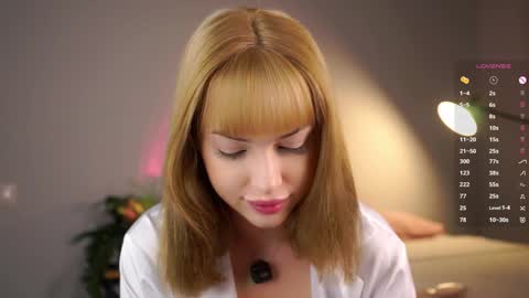 Snapshot of _vi_vi_ chatting on November 2025 07:02:02 PM Viola online show from November 2025 07:02:02 PM